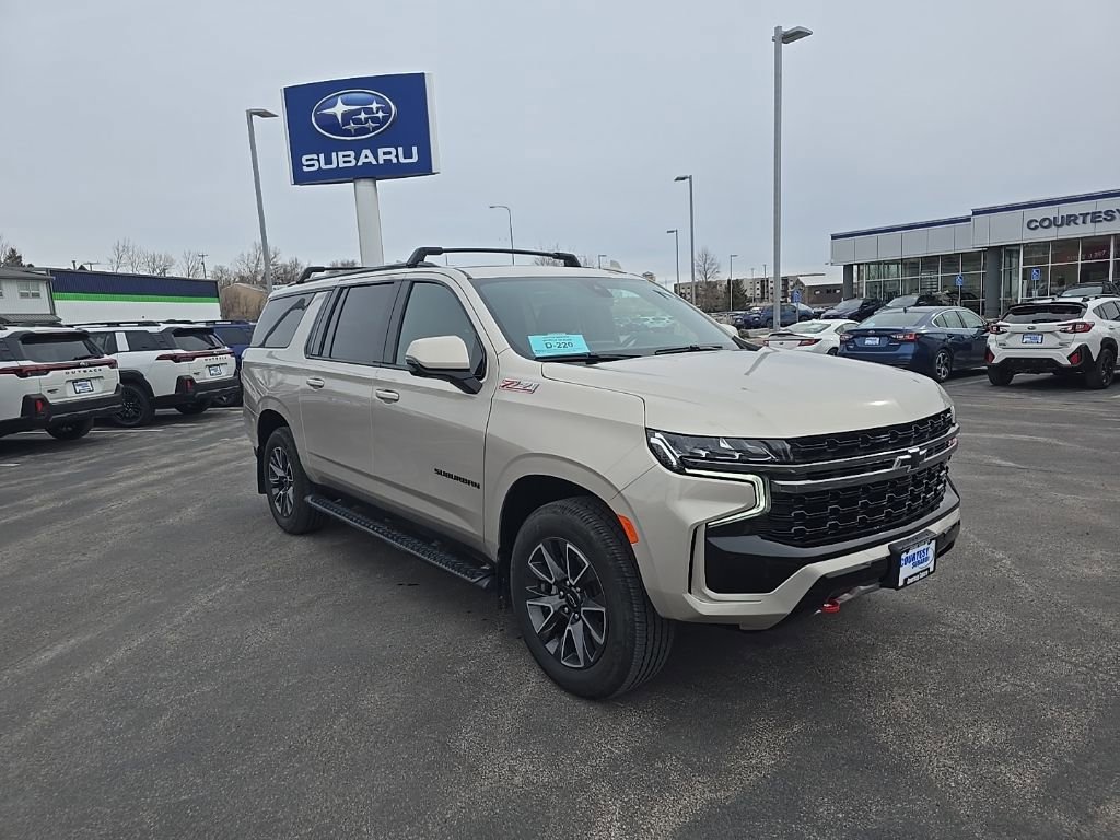 Used 2021 Chevrolet Suburban Z71 w/ Luxury Package AWD/4WD image 2