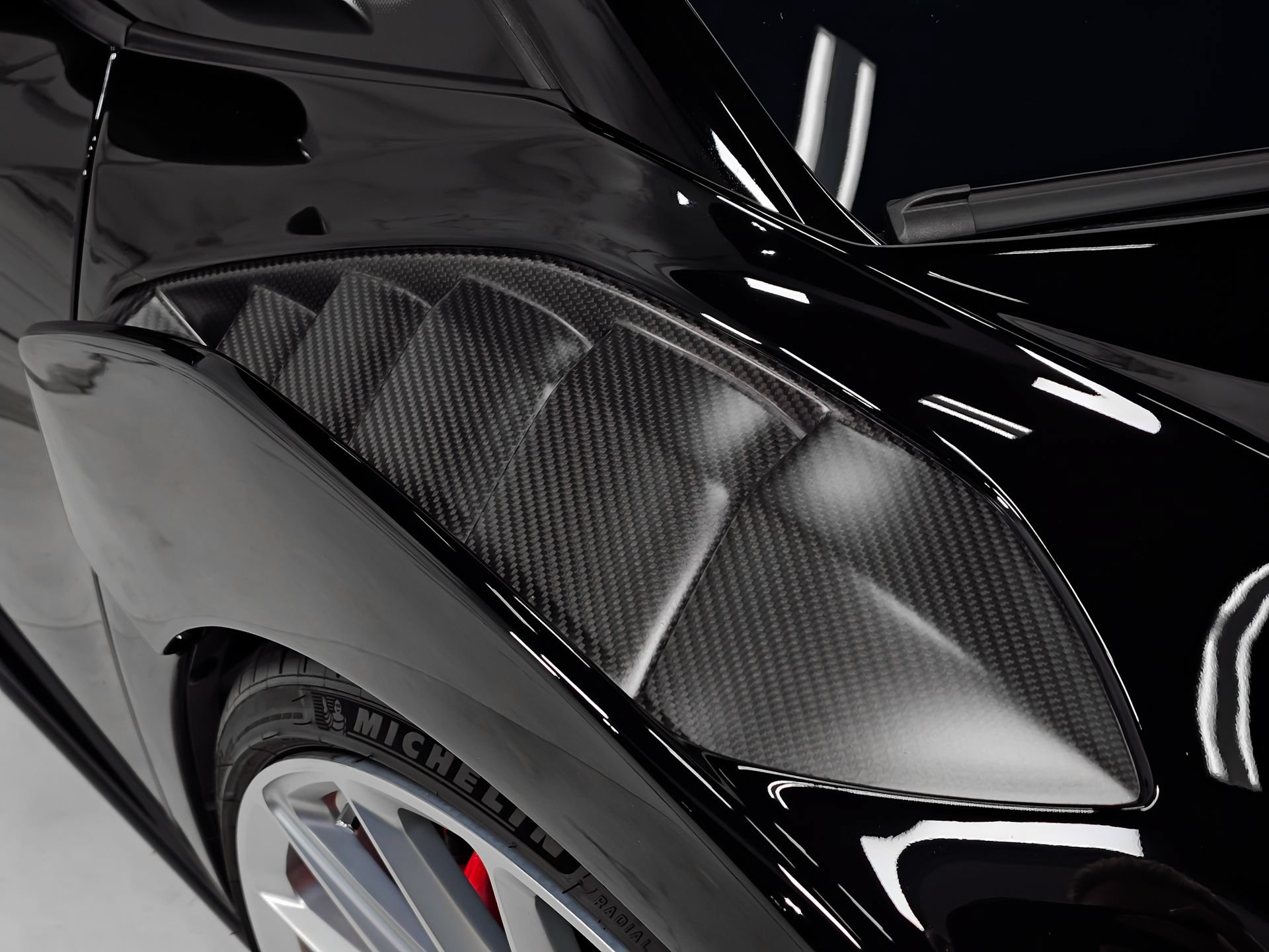 Used 2023 Lamborghini Huracan STO RWD image 17