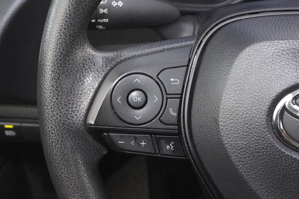 Used 2022 Toyota Corolla LE FWD image 20