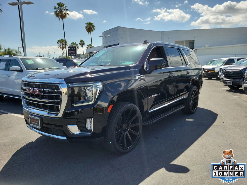 Used 2021 GMC Yukon SLT w/ SLT Premium Package AWD/4WD image 2