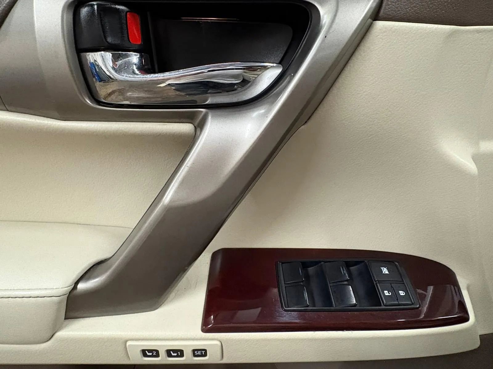 Used 2016 Lexus GX 460 w/ Premium Package image 39