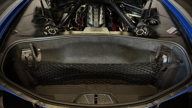 Used 2024 Chevrolet Corvette Stingray Premium Cpe w/ Z51 Performance Package RWD image 32