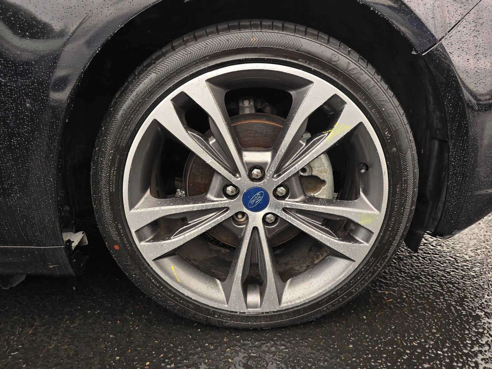 Used 2020 Ford Fusion Titanium image 9