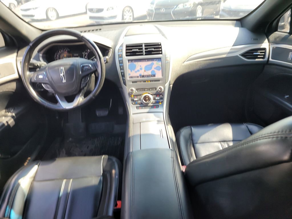Used 2020 Lincoln MKZ w/ Convenience Package image 12