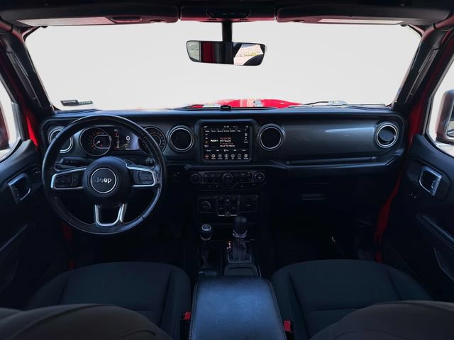 Used 2021 Jeep Wrangler Unlimited Sahara w/ Uconnect 4C Nav & Sound Group AWD/4WD image 16