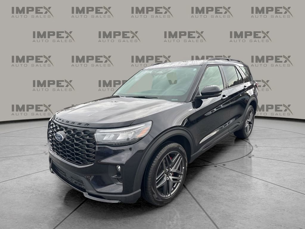 Used 2025 Ford Explorer ST-Line w/ ST-Line Street Pack