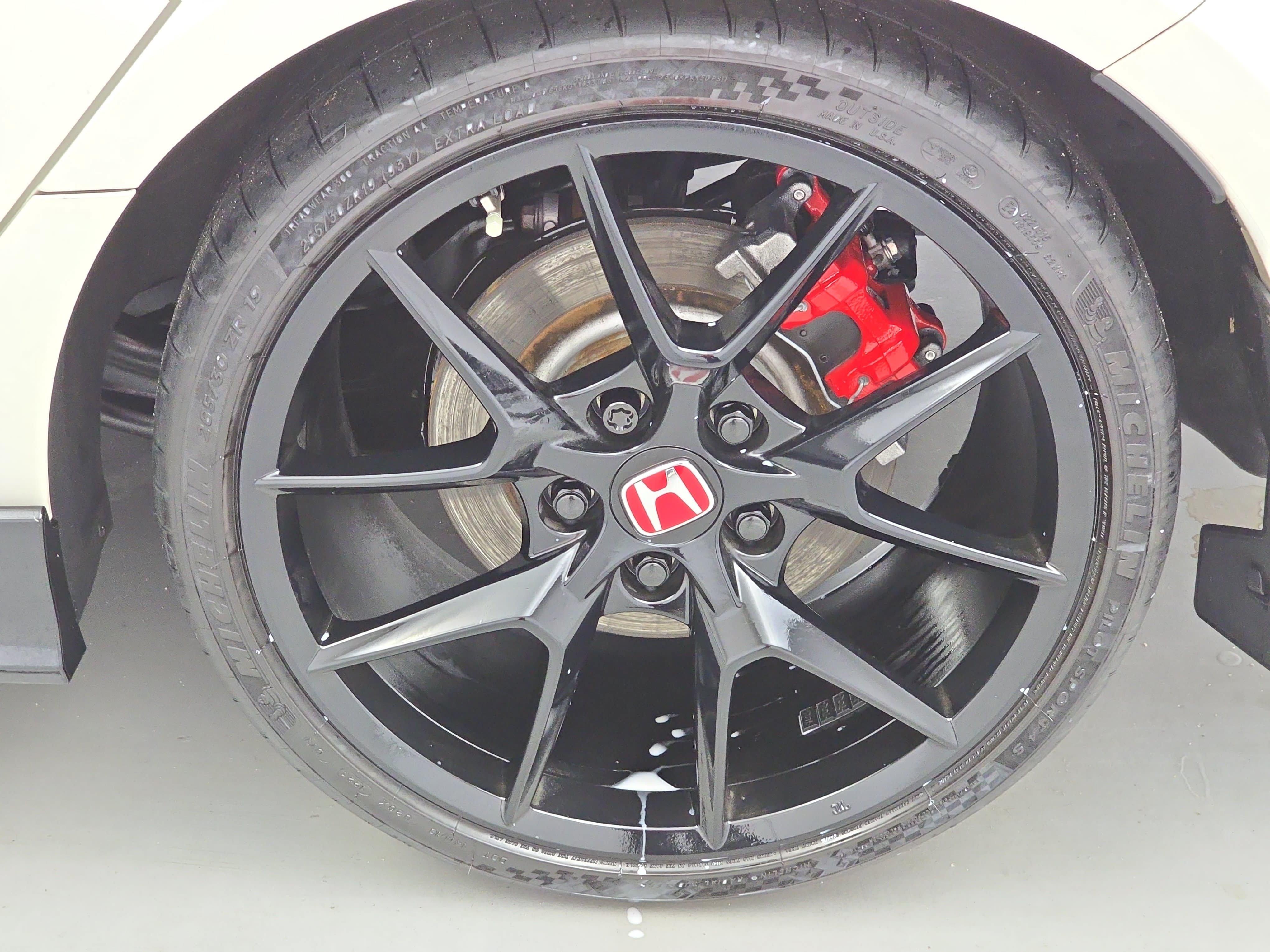 Certified 2025 Honda Civic Type R image 32