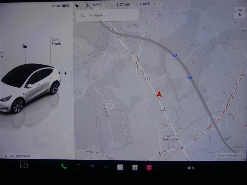 Used 2023 Tesla Model Y AWD image 10