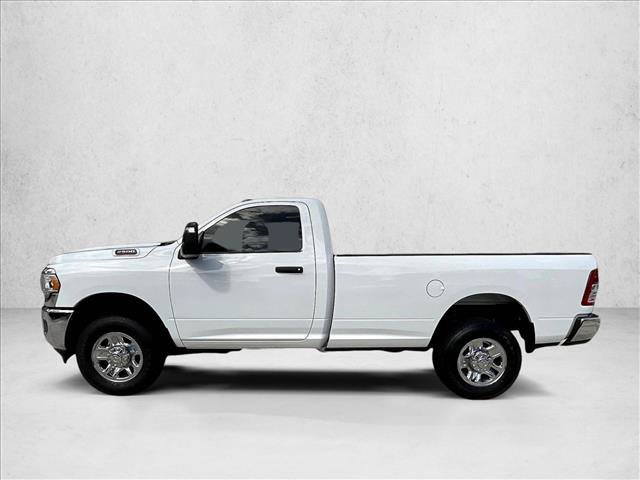 Used 2024 RAM 2500 Tradesman w/ Chrome Appearance Group AWD/4WD image 4