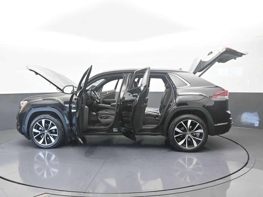 Used 2024 Volkswagen Atlas Cross Sport SEL Premium R-Line image 83