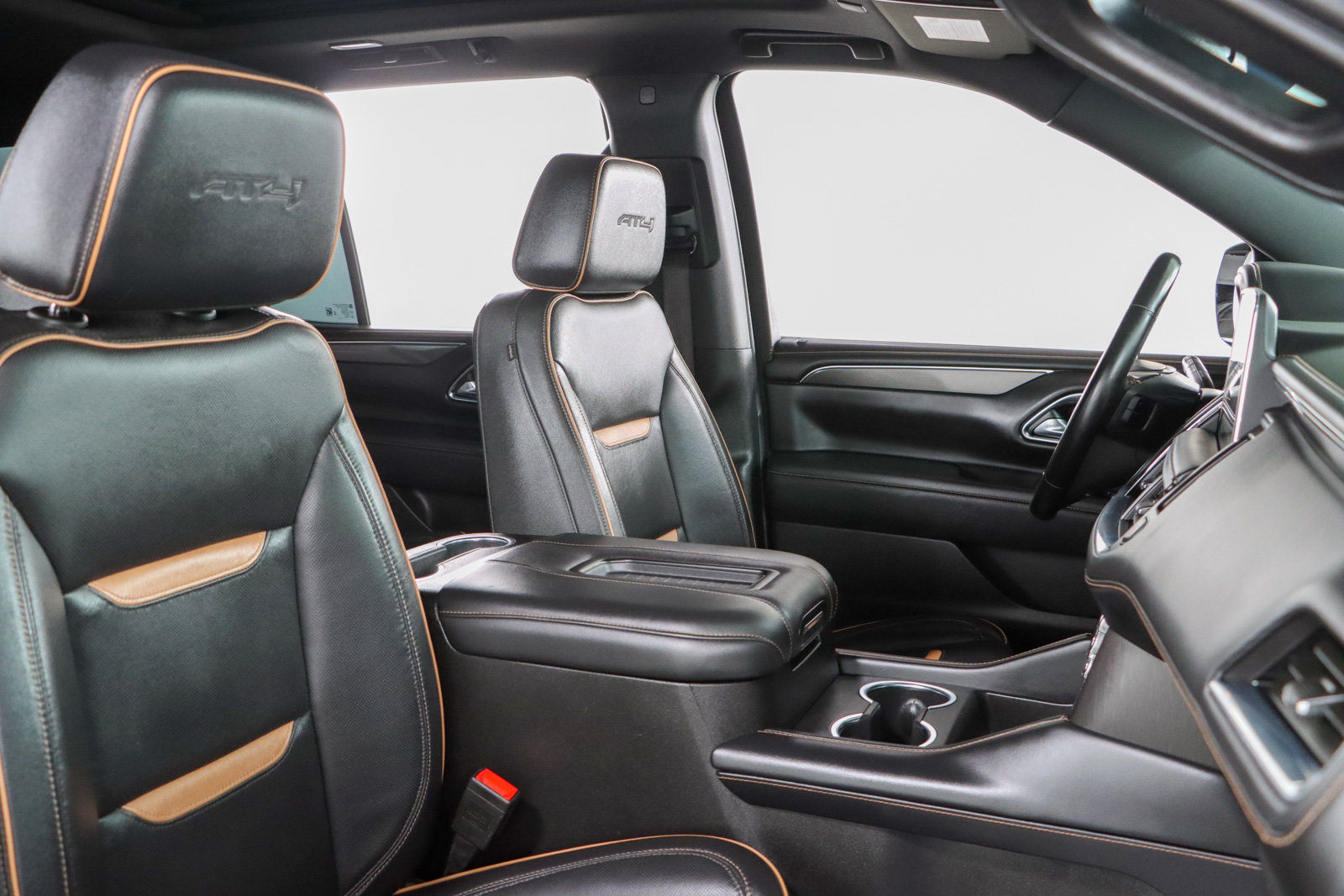 Used 2024 GMC Yukon AT4 AWD/4WD image 31