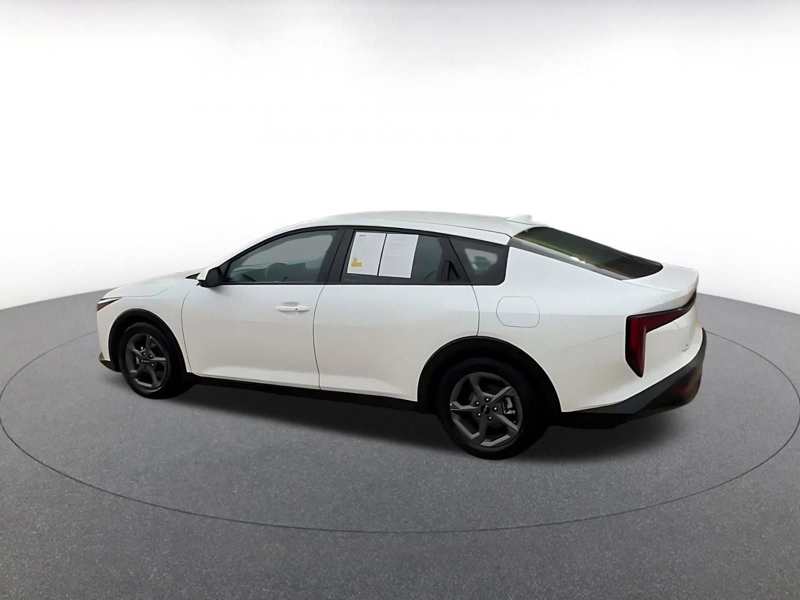 Used 2025 Kia K4 FWD image 12