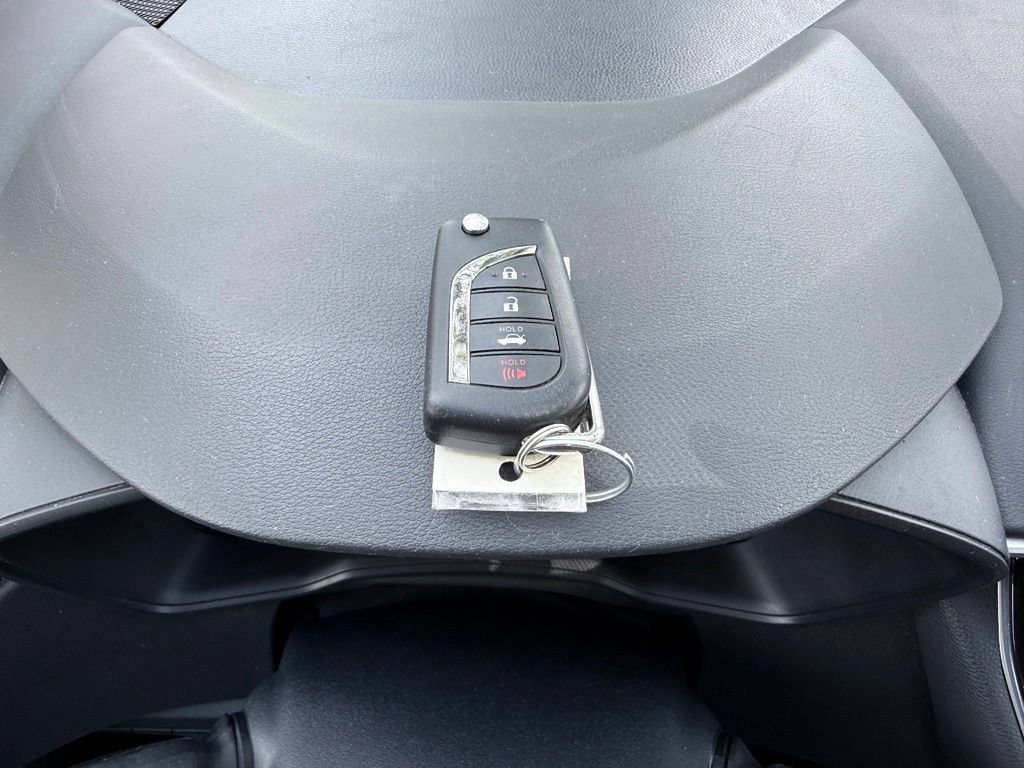 Used 2024 Toyota Corolla LE FWD image 33