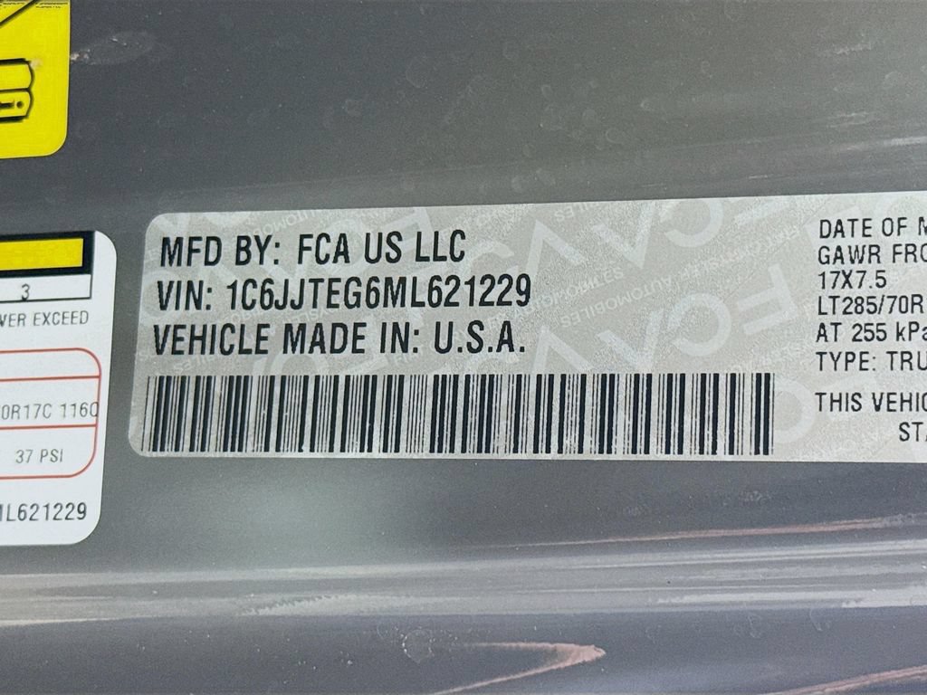 Used 2021 Jeep Gladiator Mojave w/ Dual Top Group AWD/4WD image 38