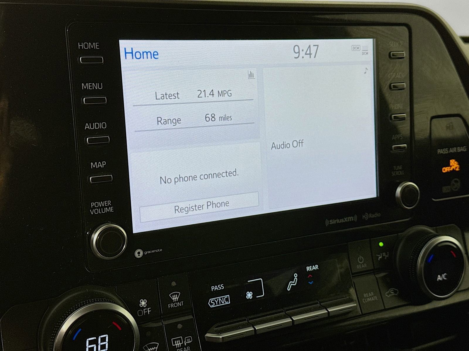 Used 2022 Toyota Highlander LE AWD/4WD image 13