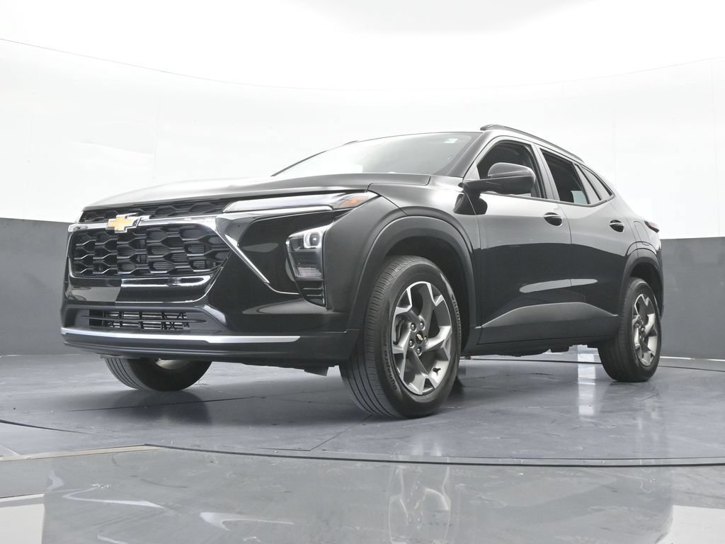 Used 2026 Chevrolet Trax LT FWD image 51
