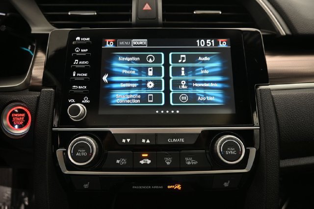 Used 2019 Honda Civic Touring image 12
