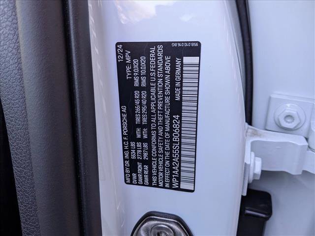 New 2025 Porsche Macan image 30