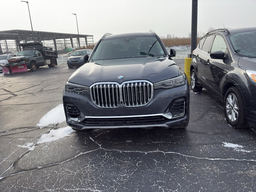 Used 2020 BMW X7 xDrive40i w/ Luxury Seating Package image 2