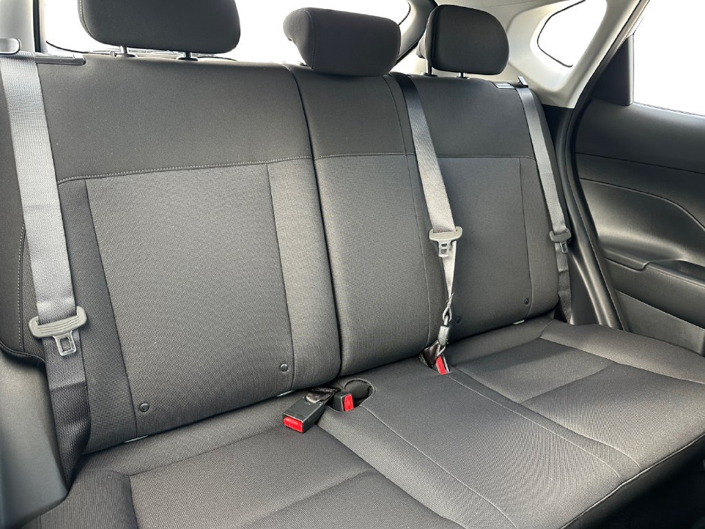 New 2027 Hyundai Kona SE FWD image 22