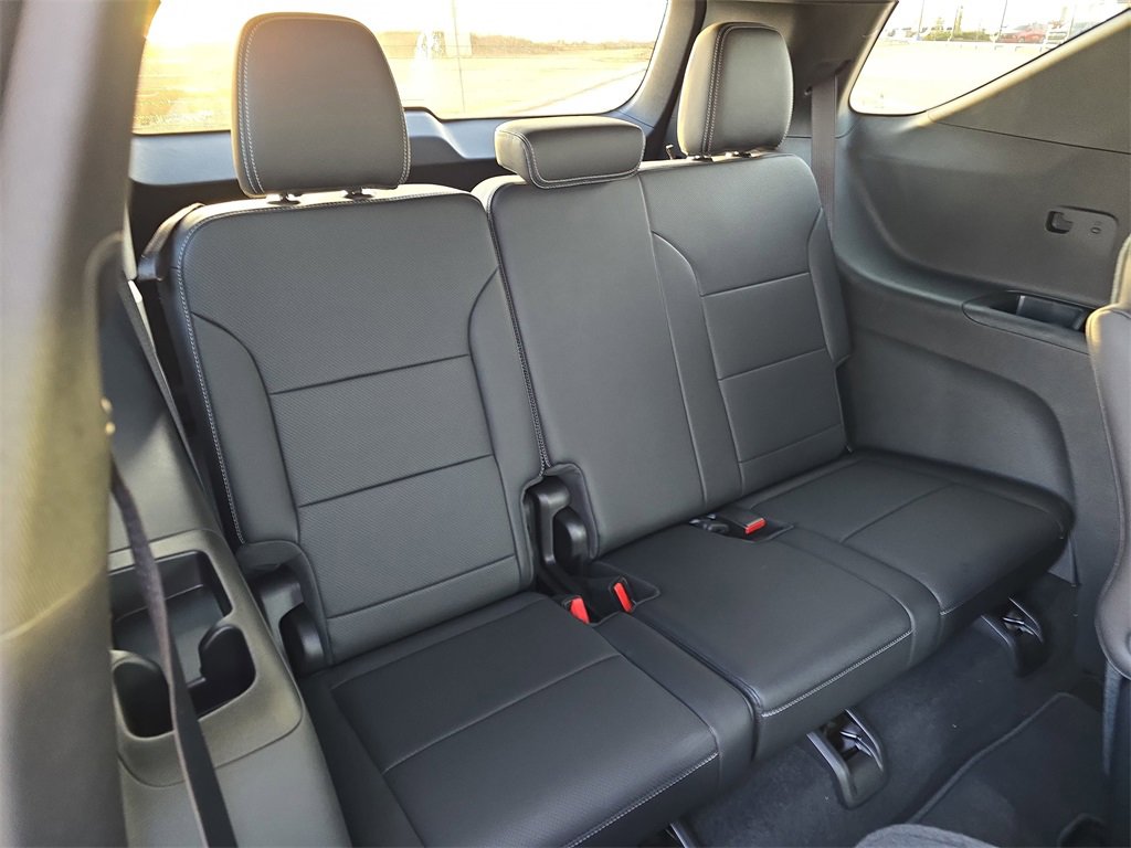 New 2025 Chevrolet Traverse LT w/ Enhanced Driving Package image 12