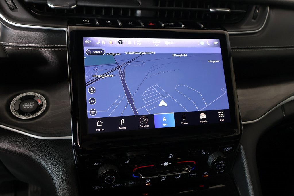 Used 2023 Jeep Grand Cherokee L Limited image 7