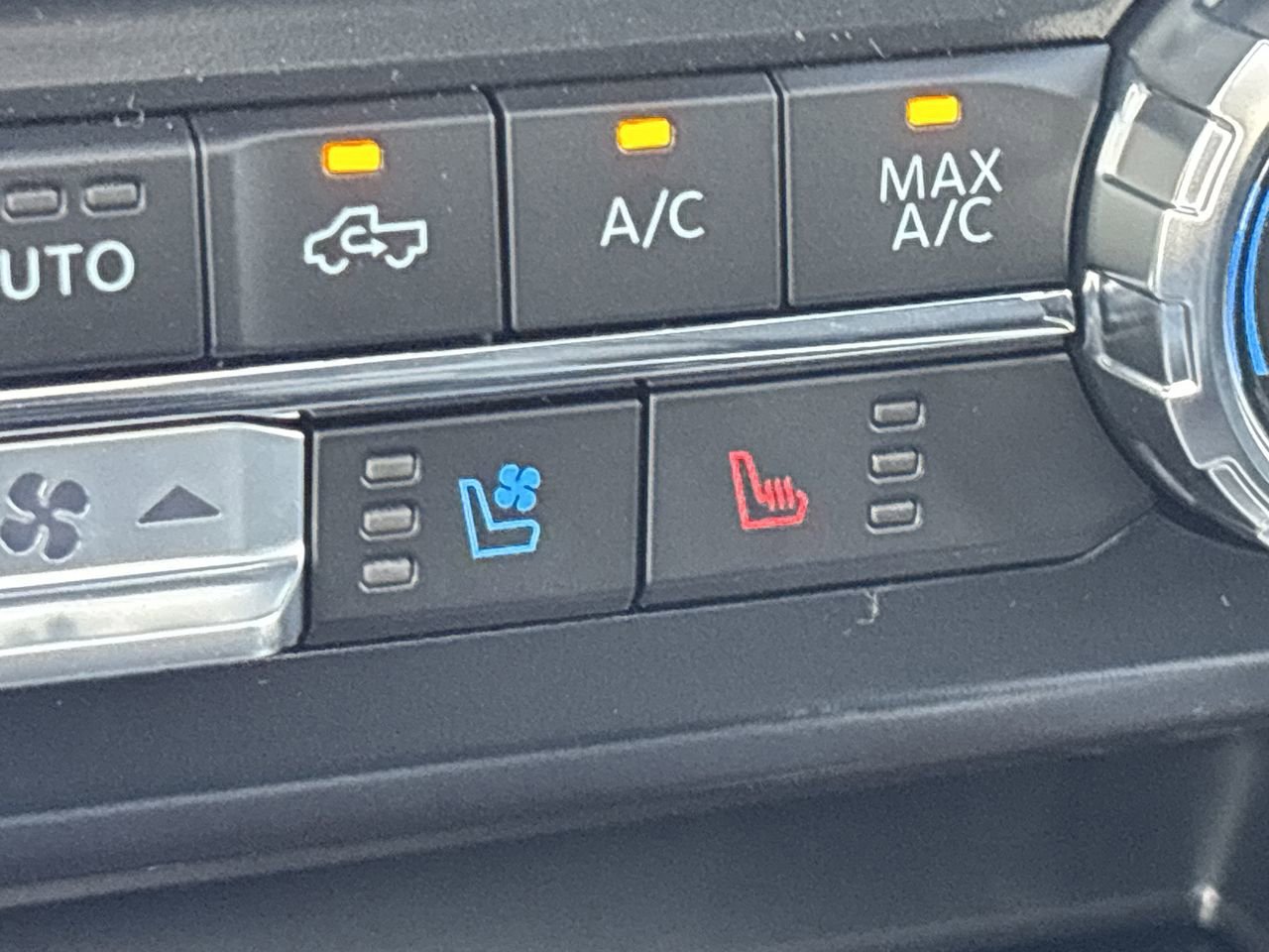 New 2026 Ford F250 Platinum w/ FX4 Off-Road Package image 28