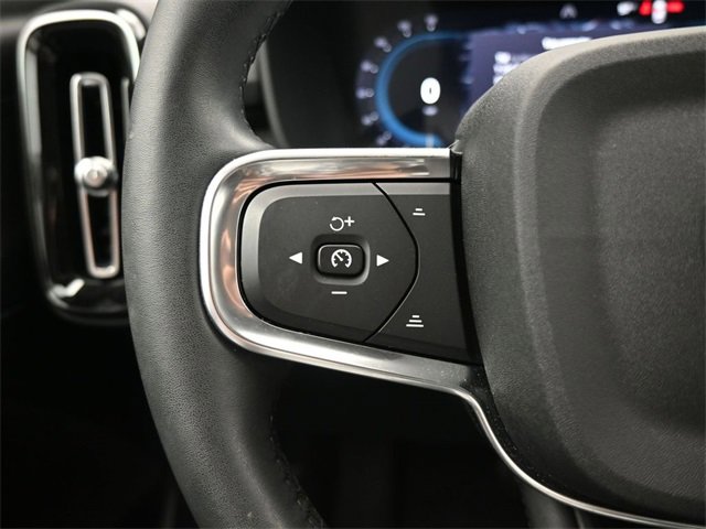 Used 2024 Volvo XC40 B5 Plus w/ Protection Package Premier image 24