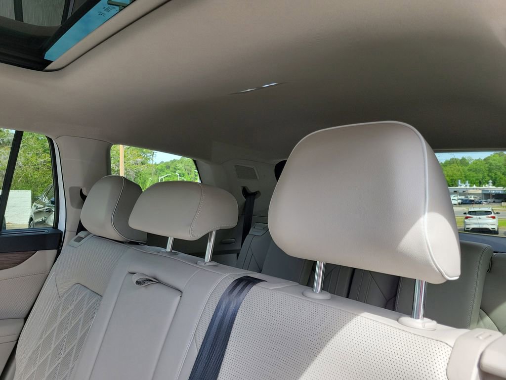 Used 2024 Volkswagen Atlas SEL Premium R-Line AWD/4WD image 15