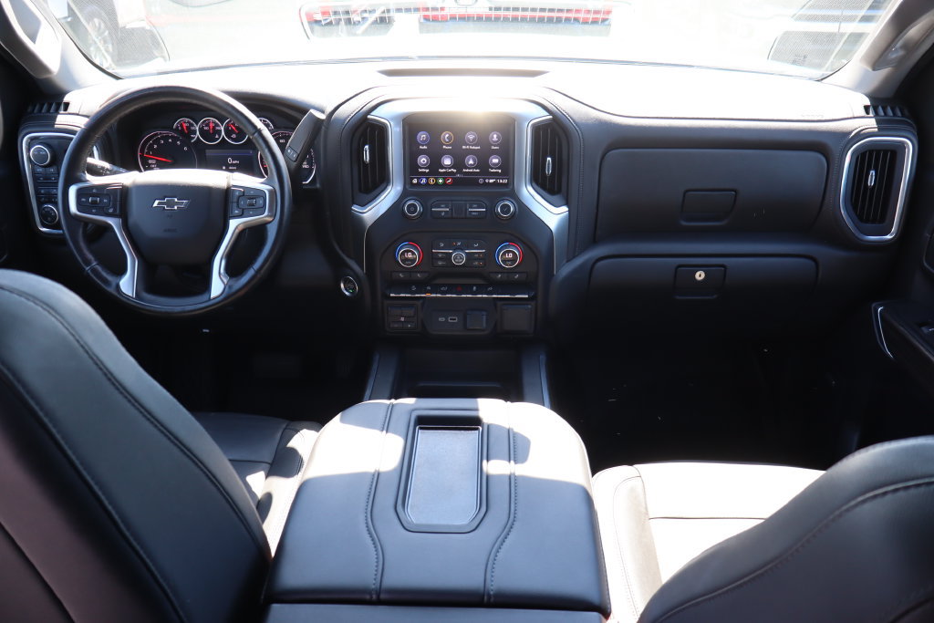 Used 2020 Chevrolet Silverado 1500 LT Trail Boss AWD/4WD image 17