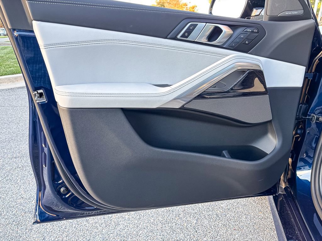 New 2026 BMW X6 xDrive40i image 9