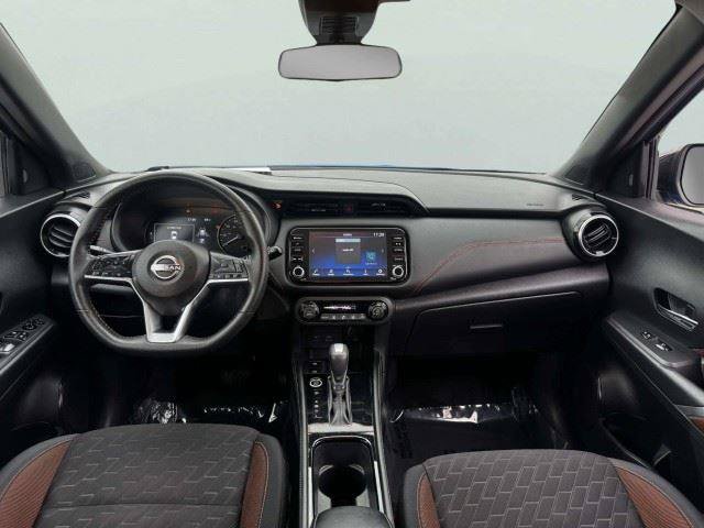 Used 2023 Nissan Kicks SR FWD image 39