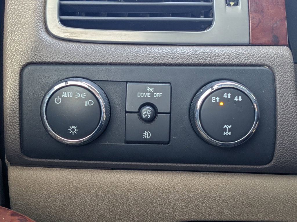 Used 2012 Chevrolet Silverado 2500 LTZ w/ LTZ Plus Package image 21