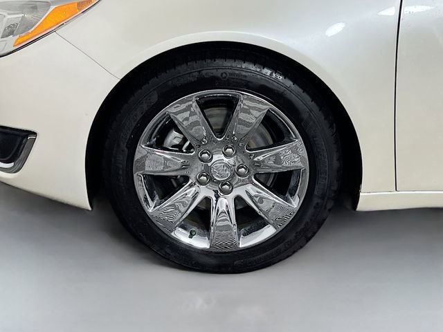 Used 2015 Buick Regal Premium w/ Experience Buick Package image 11