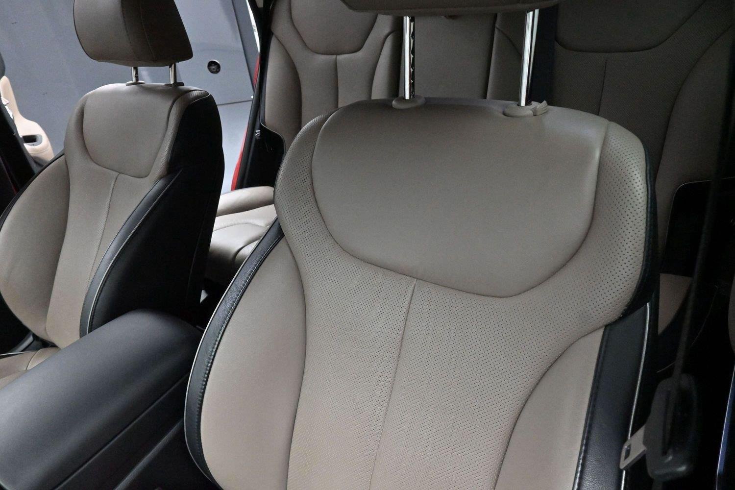 Used 2021 Hyundai Santa Fe Limited FWD image 17