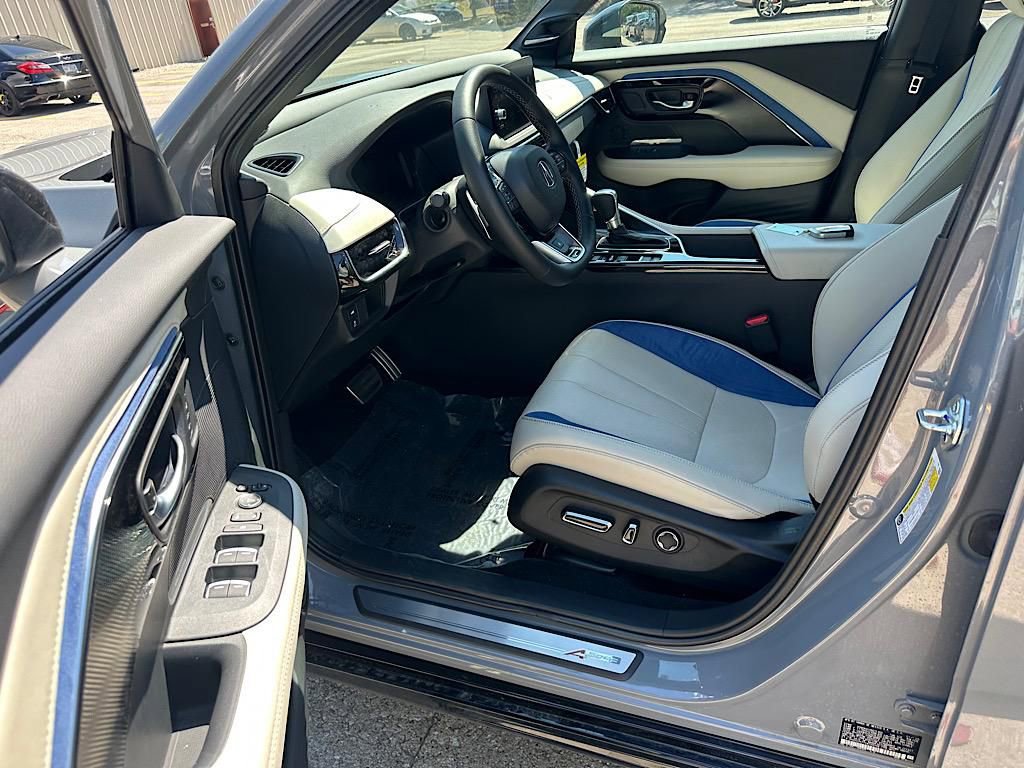 New 2025 Acura ADX A-Spec image 8