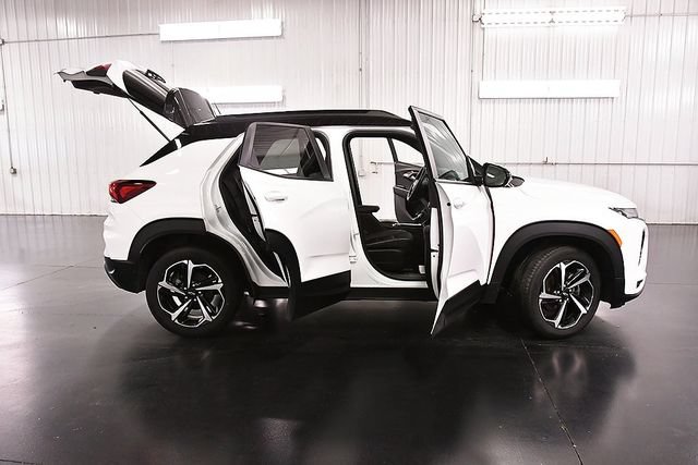 Used 2023 Chevrolet TrailBlazer RS w/ Convenience Package AWD/4WD image 33
