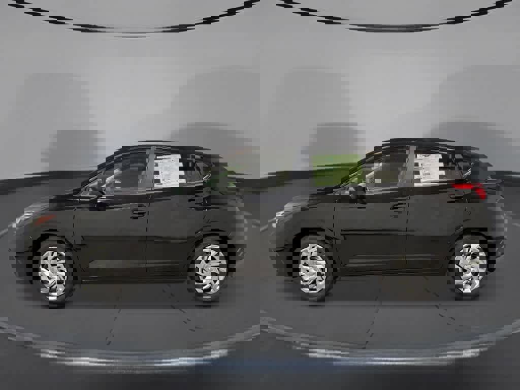 Certified 2025 Subaru Impreza 2.0i image 2