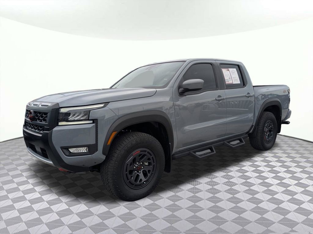 Used 2026 Nissan Frontier PRO-4X w/ Tow Package AWD/4WD image 7
