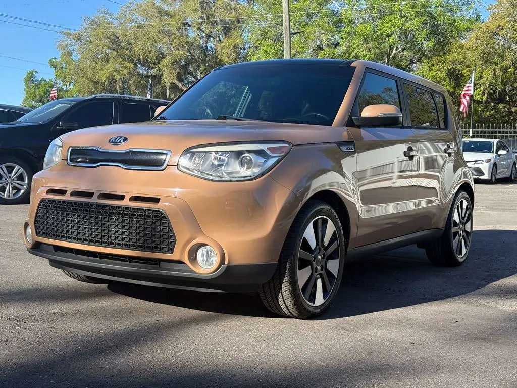 Used 2014 Kia Soul ! w/ Sun & Sound Package FWD image 1