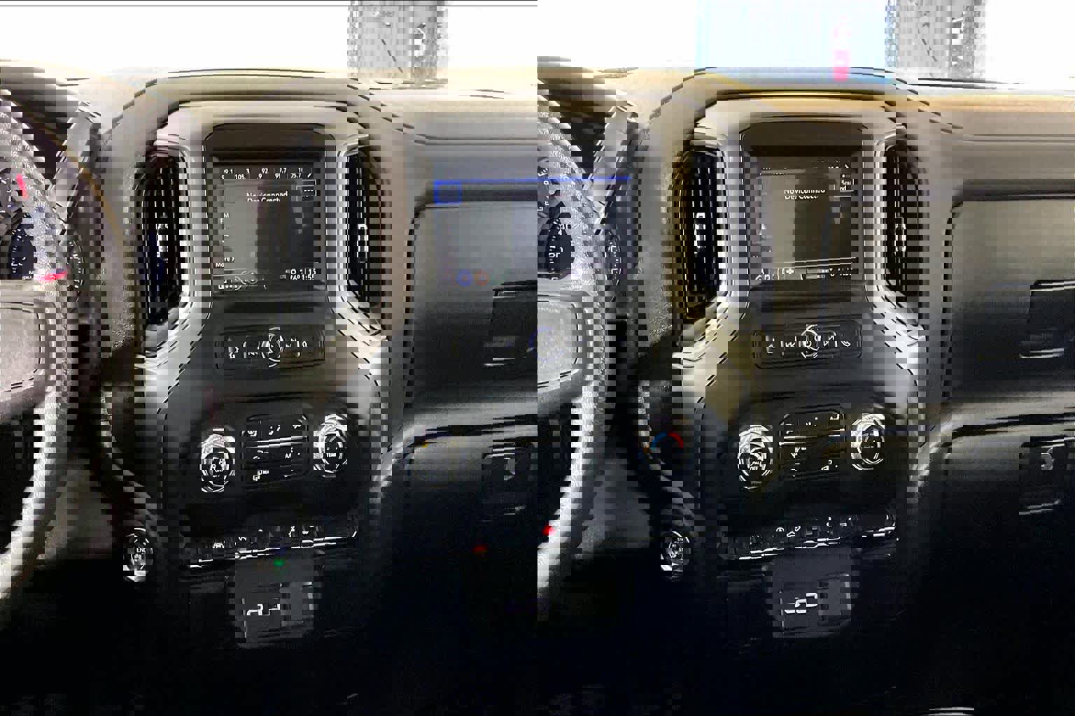 Certified 2024 GMC Sierra 1500 Pro w/ Pro Value Package image 6