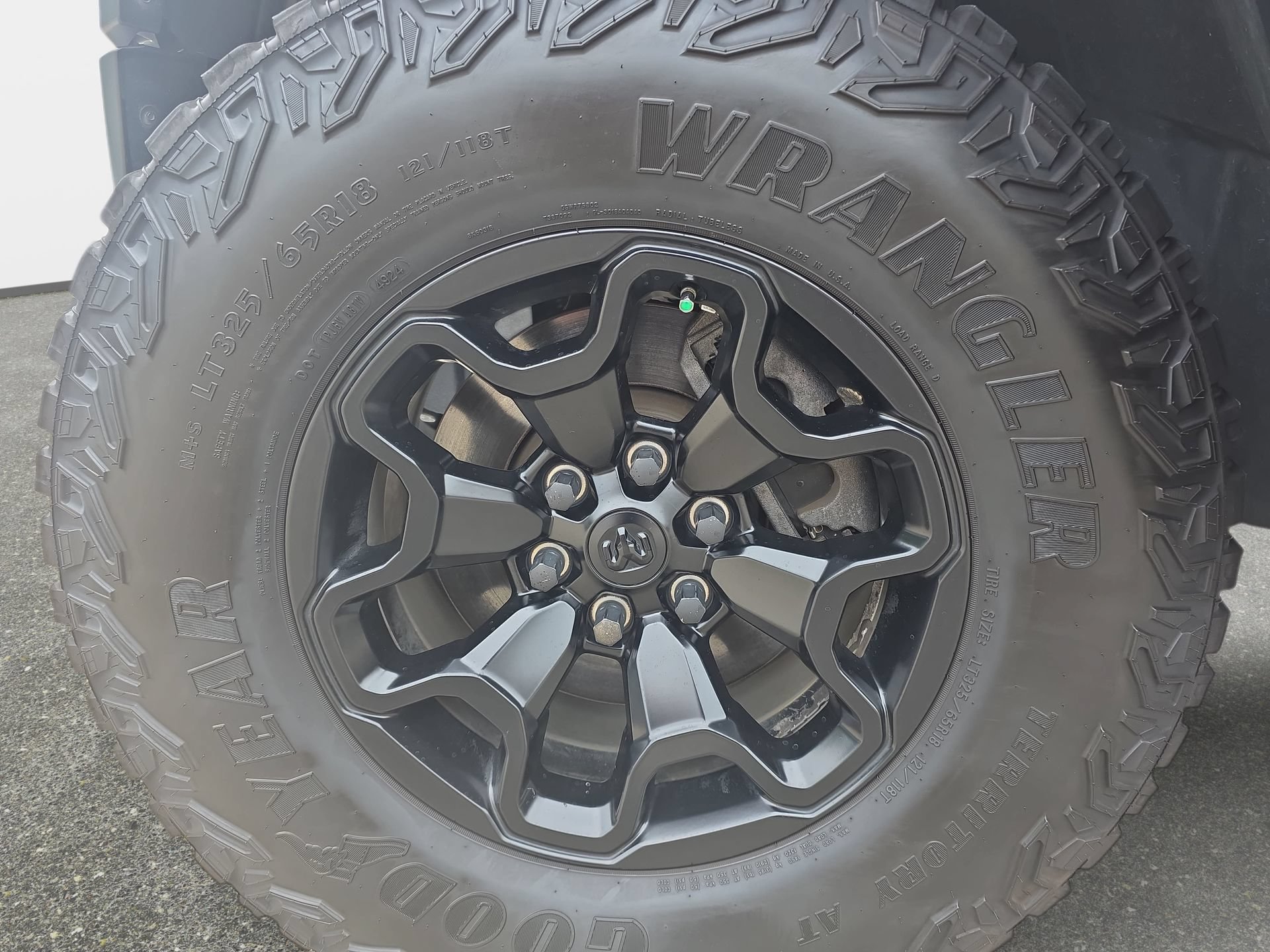 Used 2022 RAM 1500 TRX AWD/4WD image 32