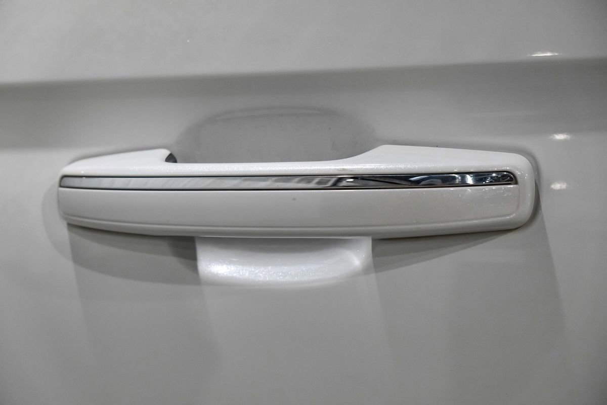 Used 2021 Lincoln Navigator L Black Label w/ Cargo Convenience Package image 45