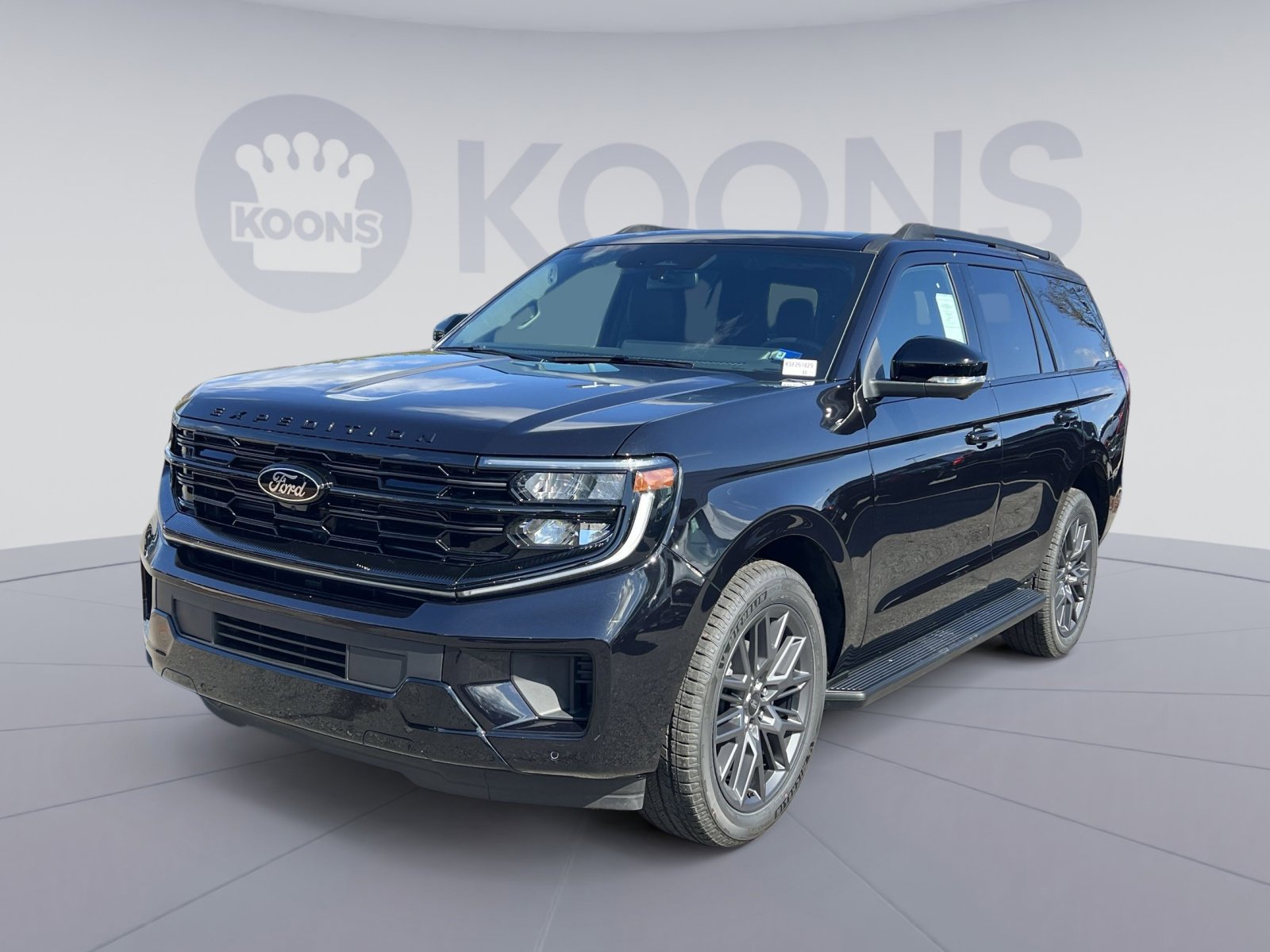 New 2026 Ford Expedition Platinum image 1