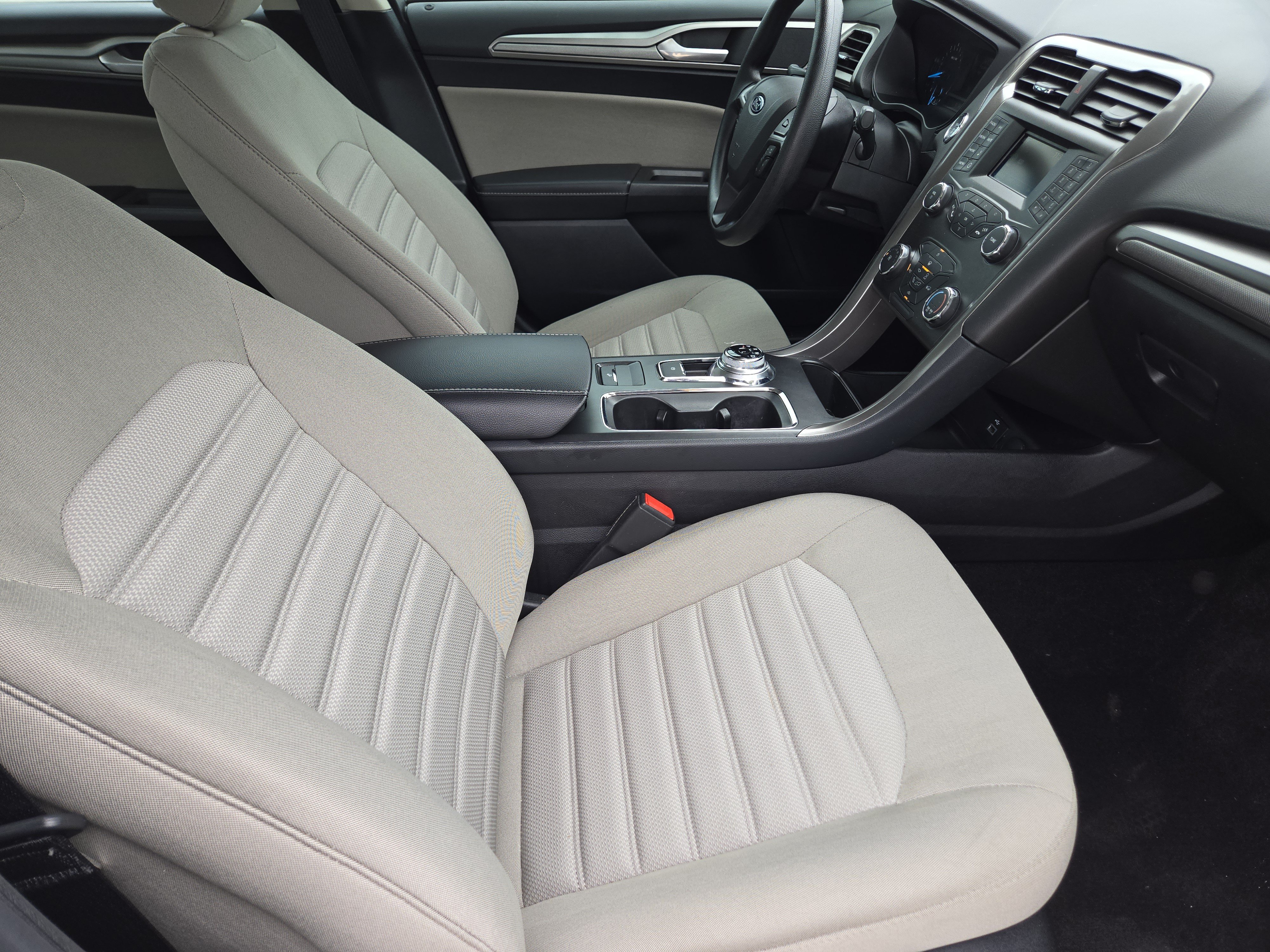 Used 2019 Ford Fusion S FWD image 13