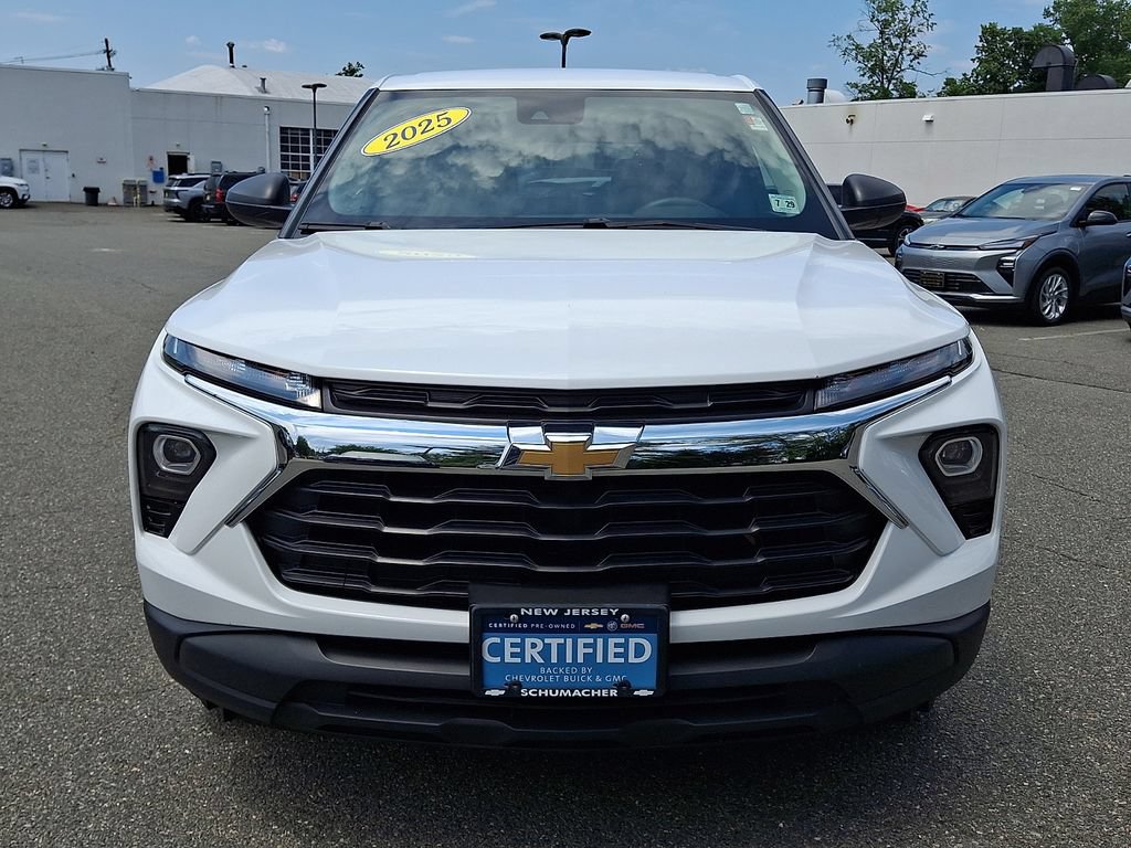 Certified 2025 Chevrolet TrailBlazer LS w/ LS Convenience Package AWD/4WD image 2