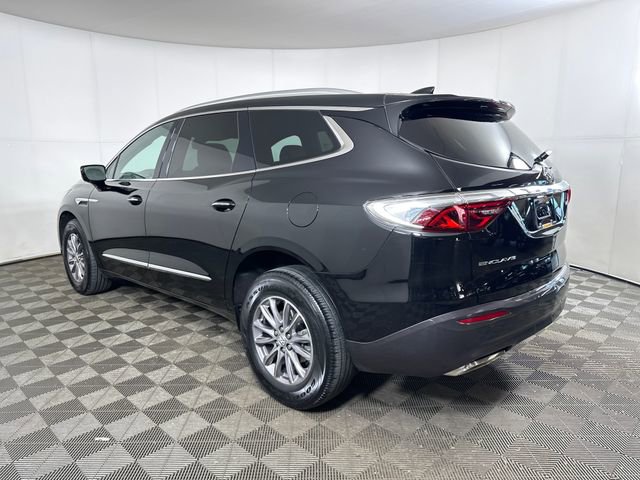 Used 2023 Buick Enclave Essence image 5