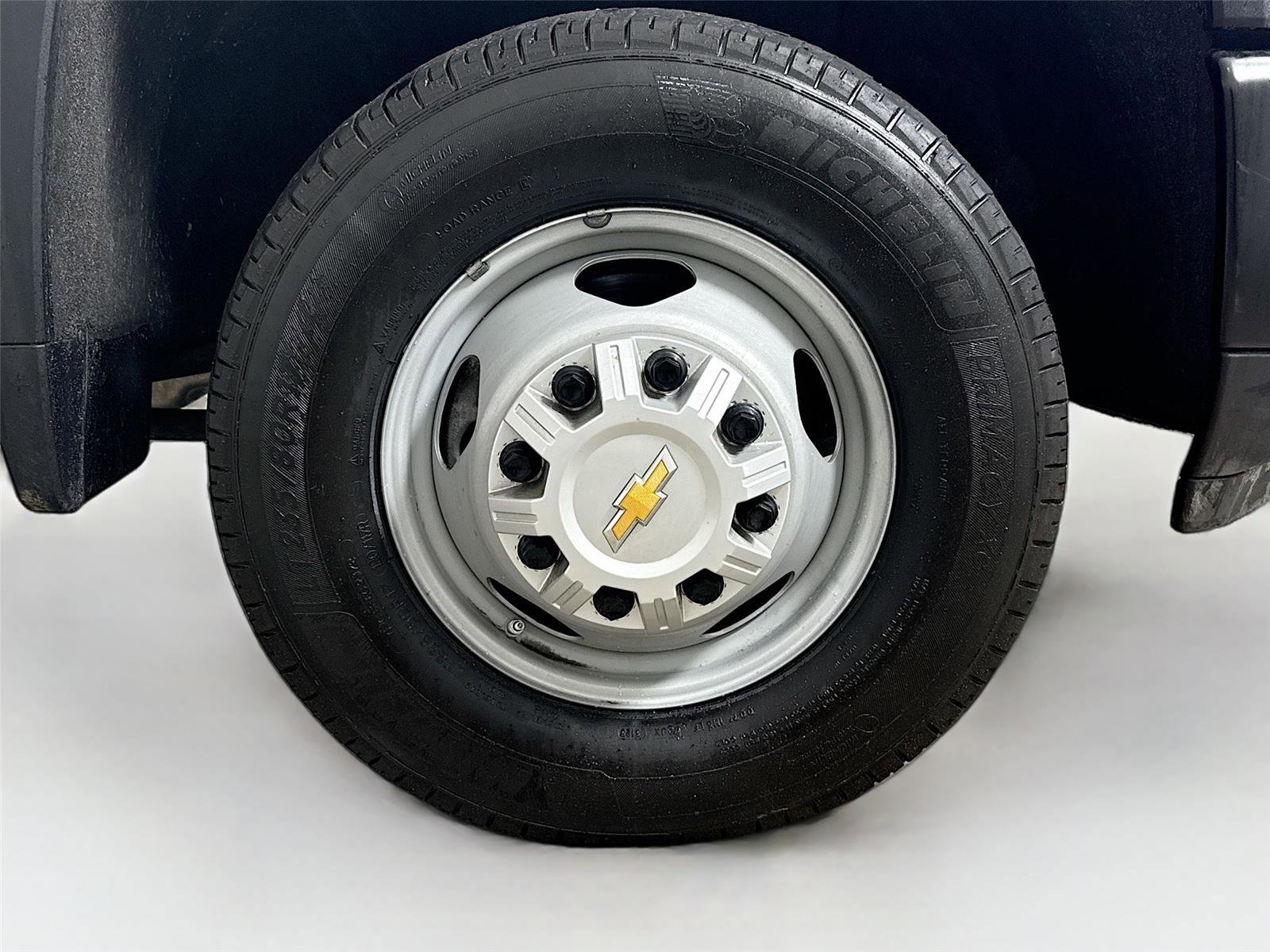 Used 2024 Chevrolet Silverado 3500 W/T image 29