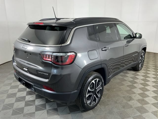 Used 2022 Jeep Compass Limited AWD/4WD image 8