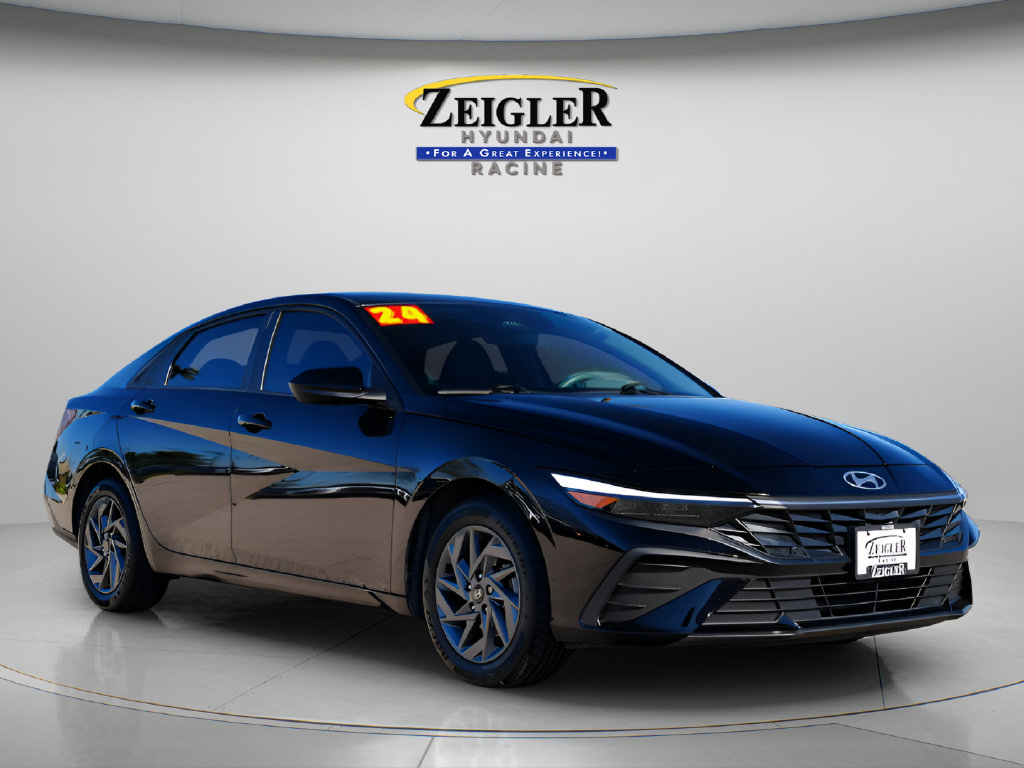 Certified 2024 Hyundai Elantra SEL FWD image 1
